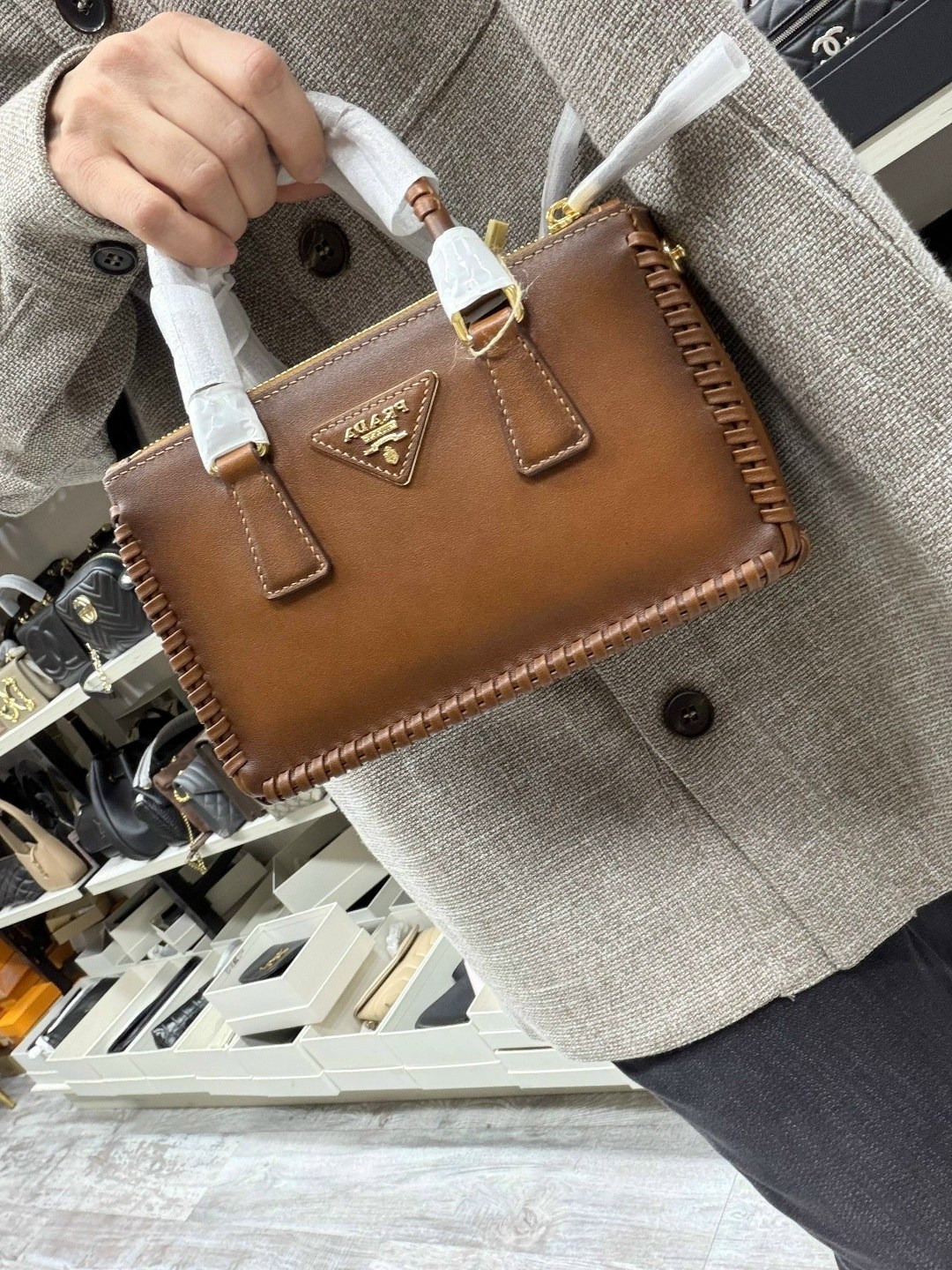 прада сумка,женская сумка prada,сумка,модная сумка,prada сумка на плечо