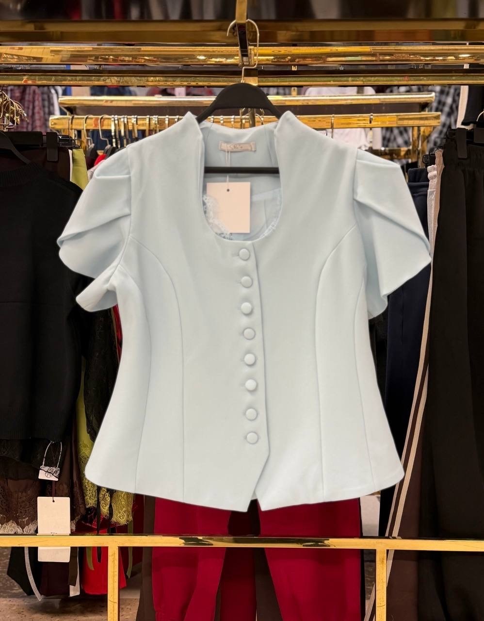 элегантные наряды,женская блузка,женские наряды,женская белая блузка