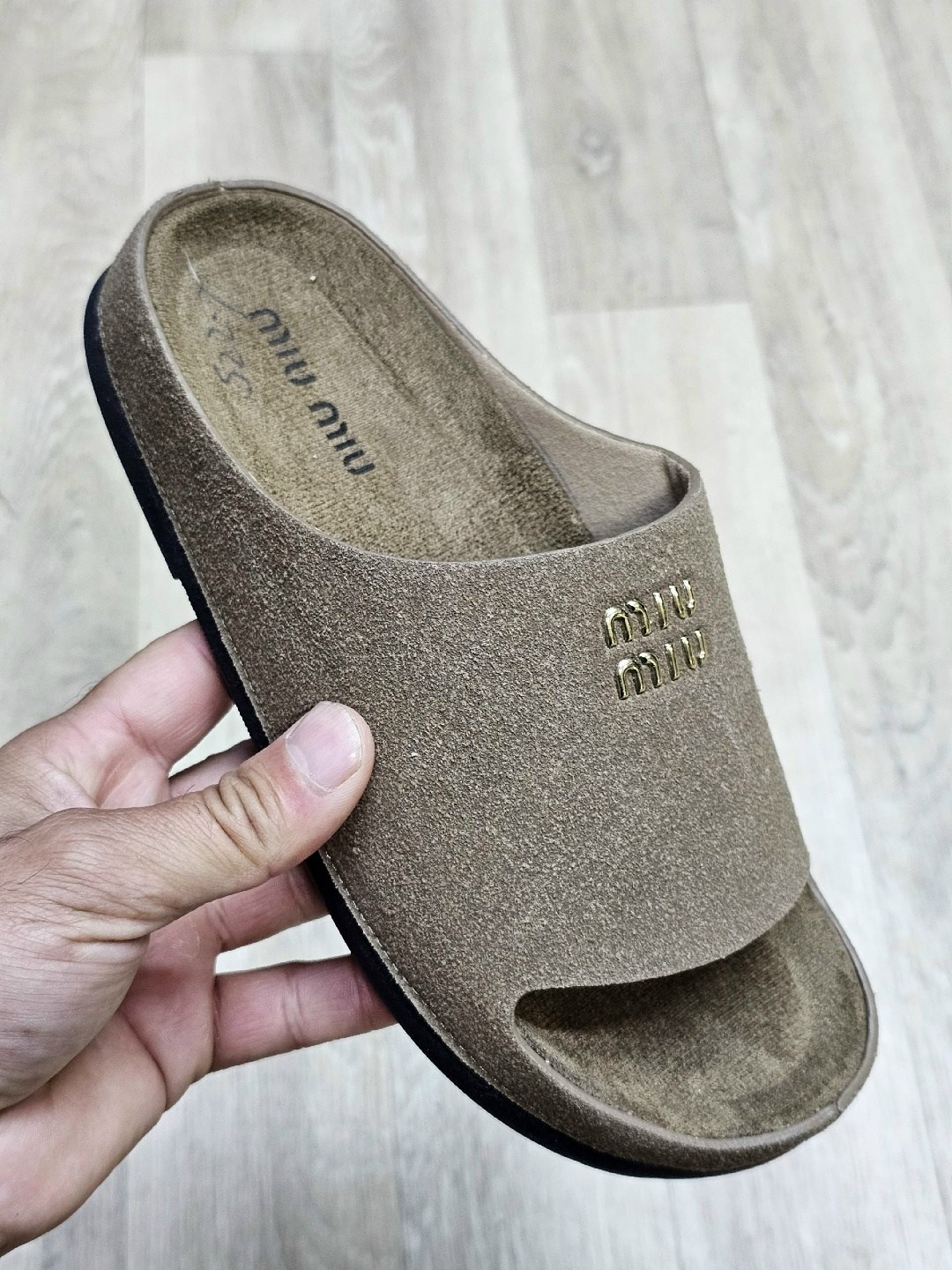 ,шлепанцы женские,женские тапки,тапочки модные,женские шлепки