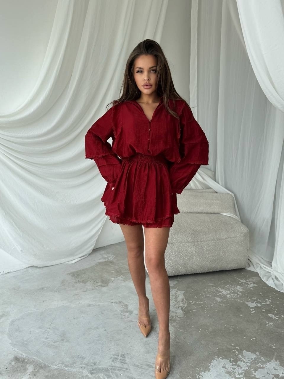 летние костюмы,костюм женский,костюм фиолетовый,блузка с оборками,костюм жен