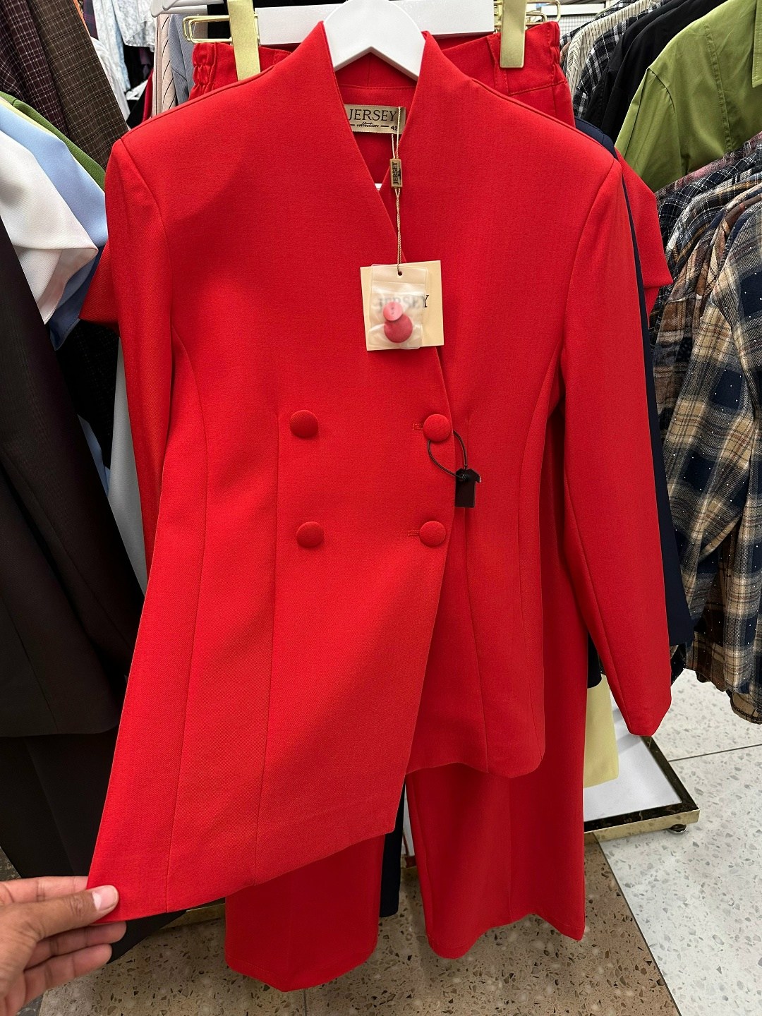 брючный костюм,белый брючный костюм,женский брючный костюм,стильные костюмы,классический костюм белый