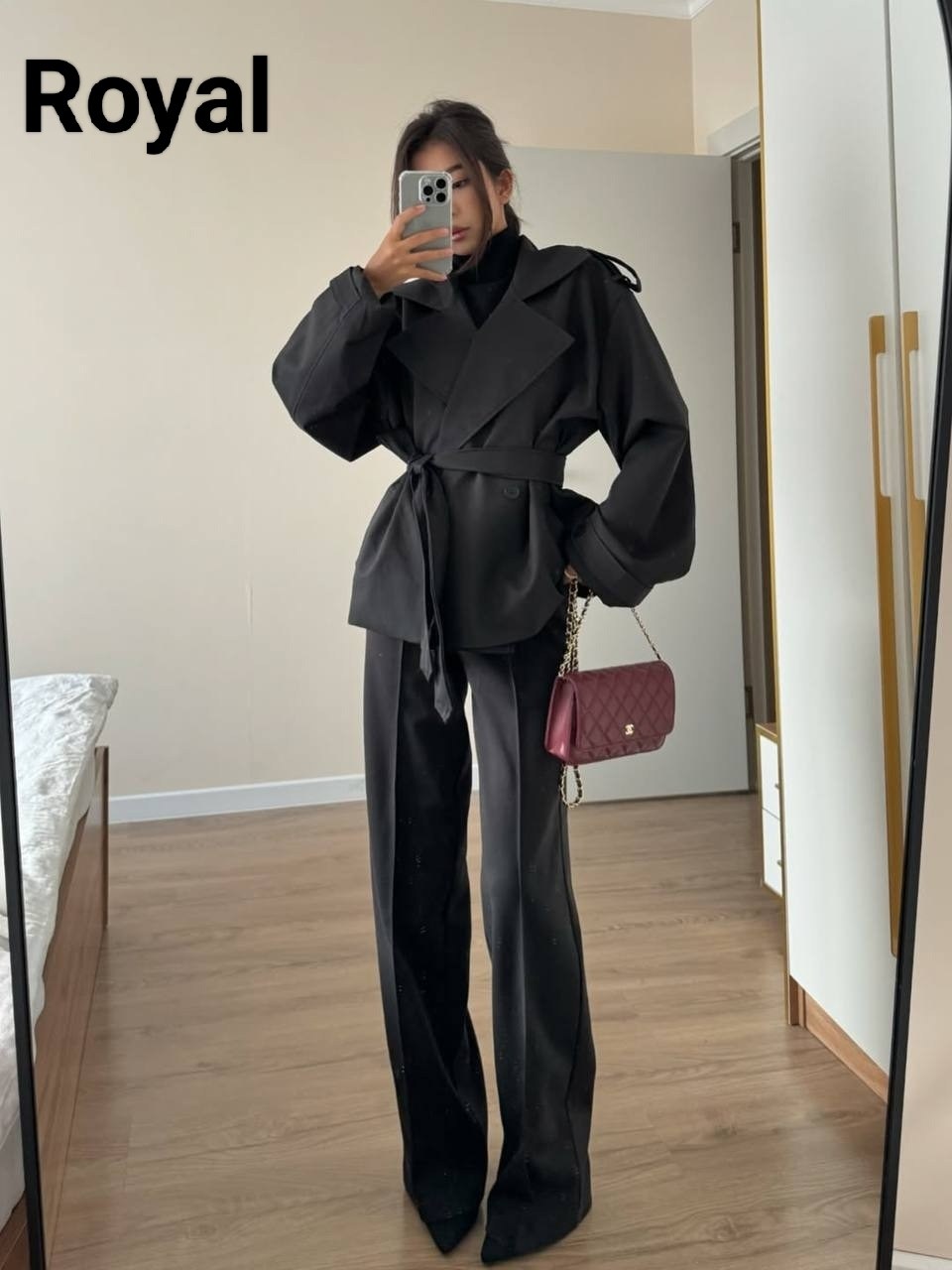 пальто асимметрия,,черный брючный костюм,женская верхняя одежда