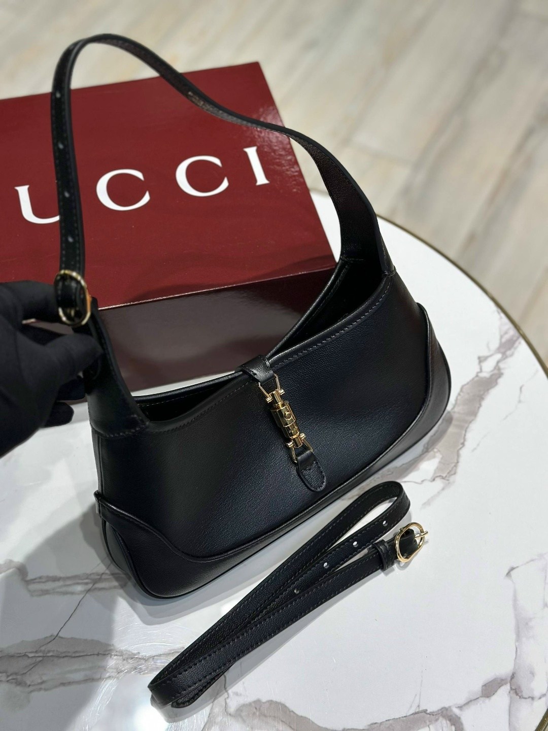 сумка gucci jackie,сумка gucci,женская сумка gucci,сумки гуччи женские,женская сумка