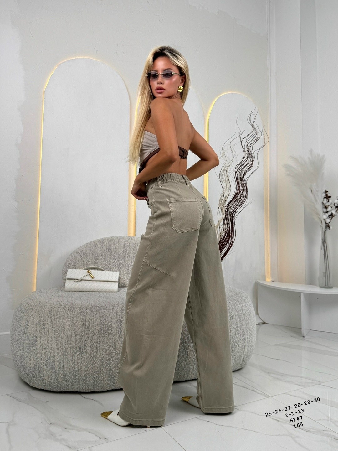 женские джинсы,джинсы женские широкие,брюки джинсы,джинсы широкий,бежевые джинсы женские