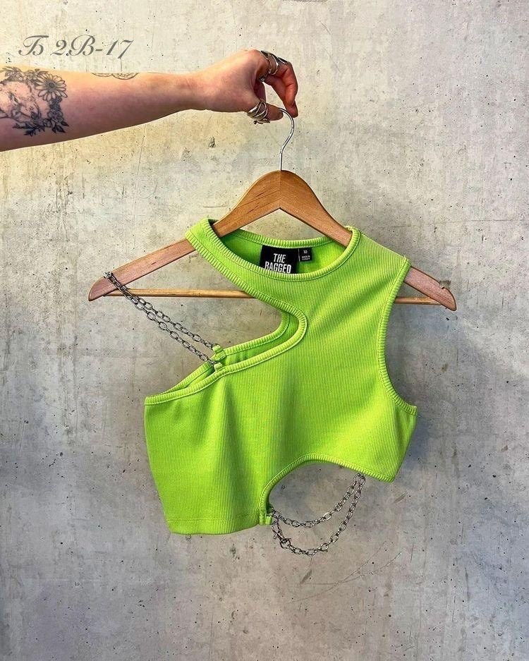 облегающий топик,топ с цепочкой,укороченные топы,топ женский,топы модные