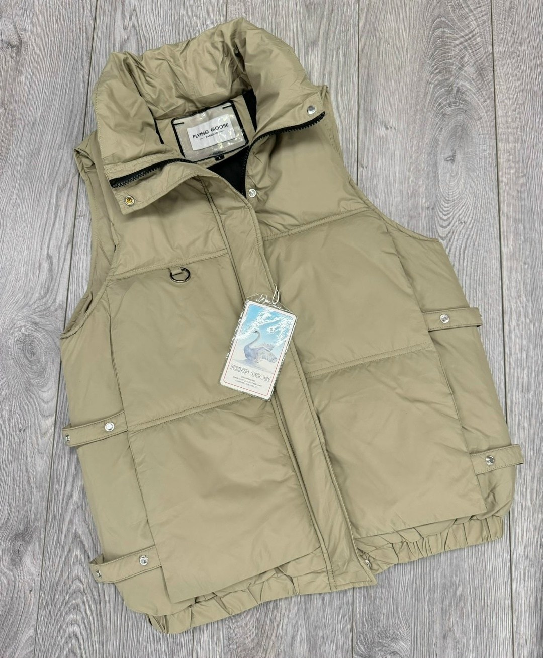 женская жилетка,жилет женский,утепленный жилет,жилет весенний,жилетка