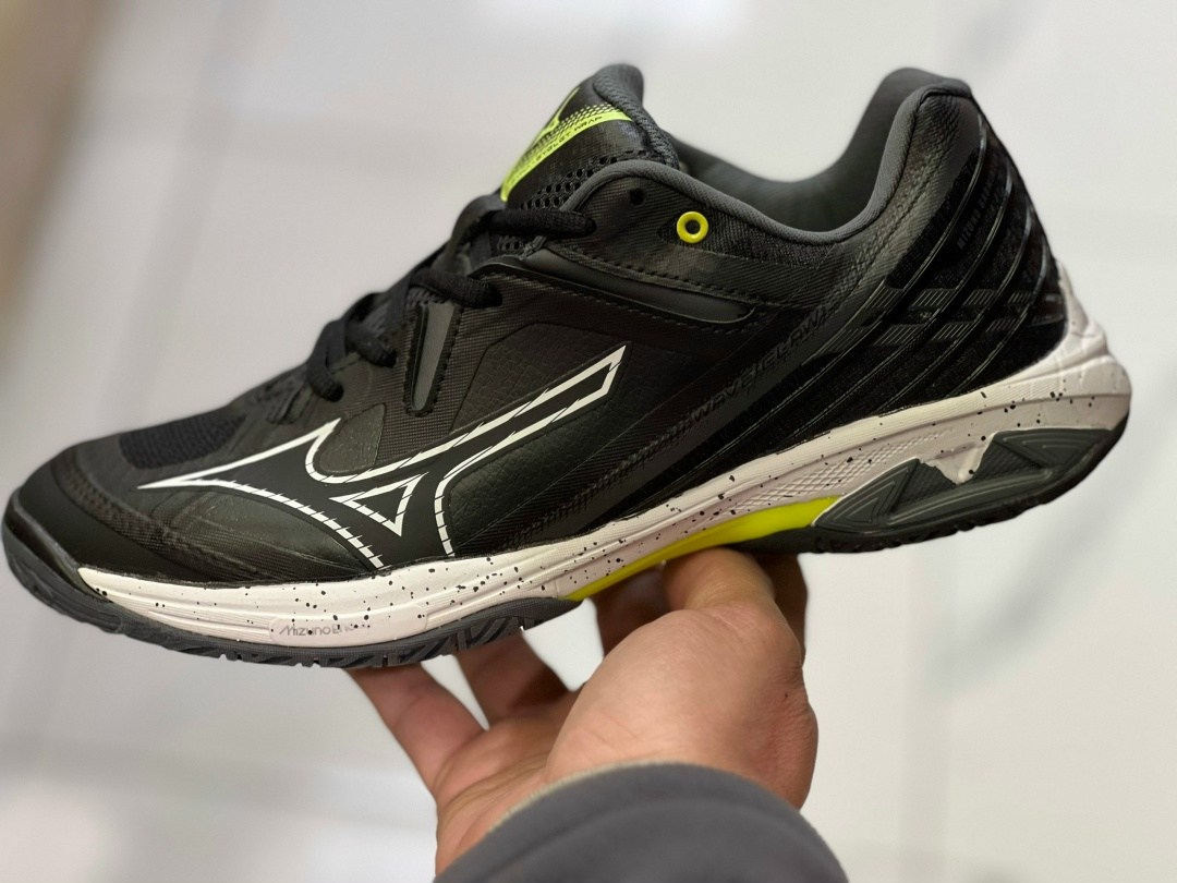 mizuno corp,mizuno кроссовки,мизуно лайтинг z7,mizuno wave,кроссовки mizuno wave