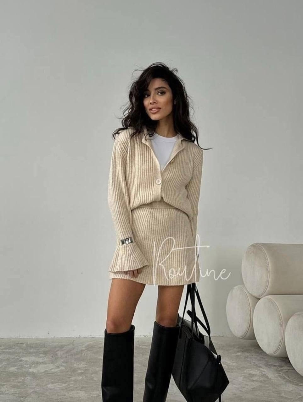 костюм с юбкой вязаный,женский костюм двойка,женские костюмы,трикотажные костюмы,костюм с юбкой трикотажный
