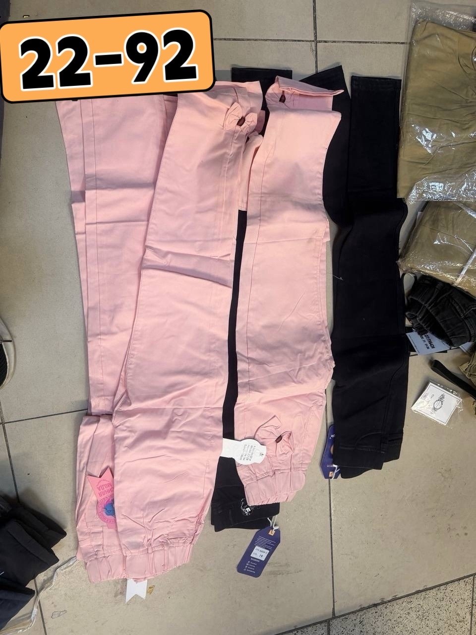 жилетка детская,детский жилет,жилет для девочек,вязаная жилетка,жилетка крокид для девочки