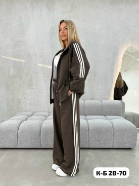 Костюм