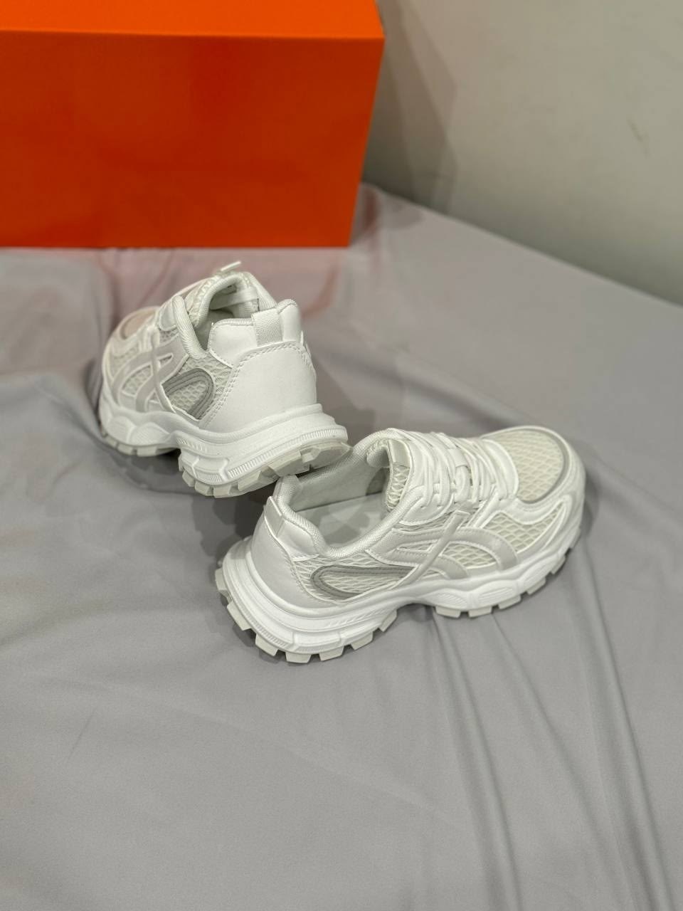 женские кроссовки,кроссовки,кроссовки модные,кроссовки женские balenciaga,спортивная