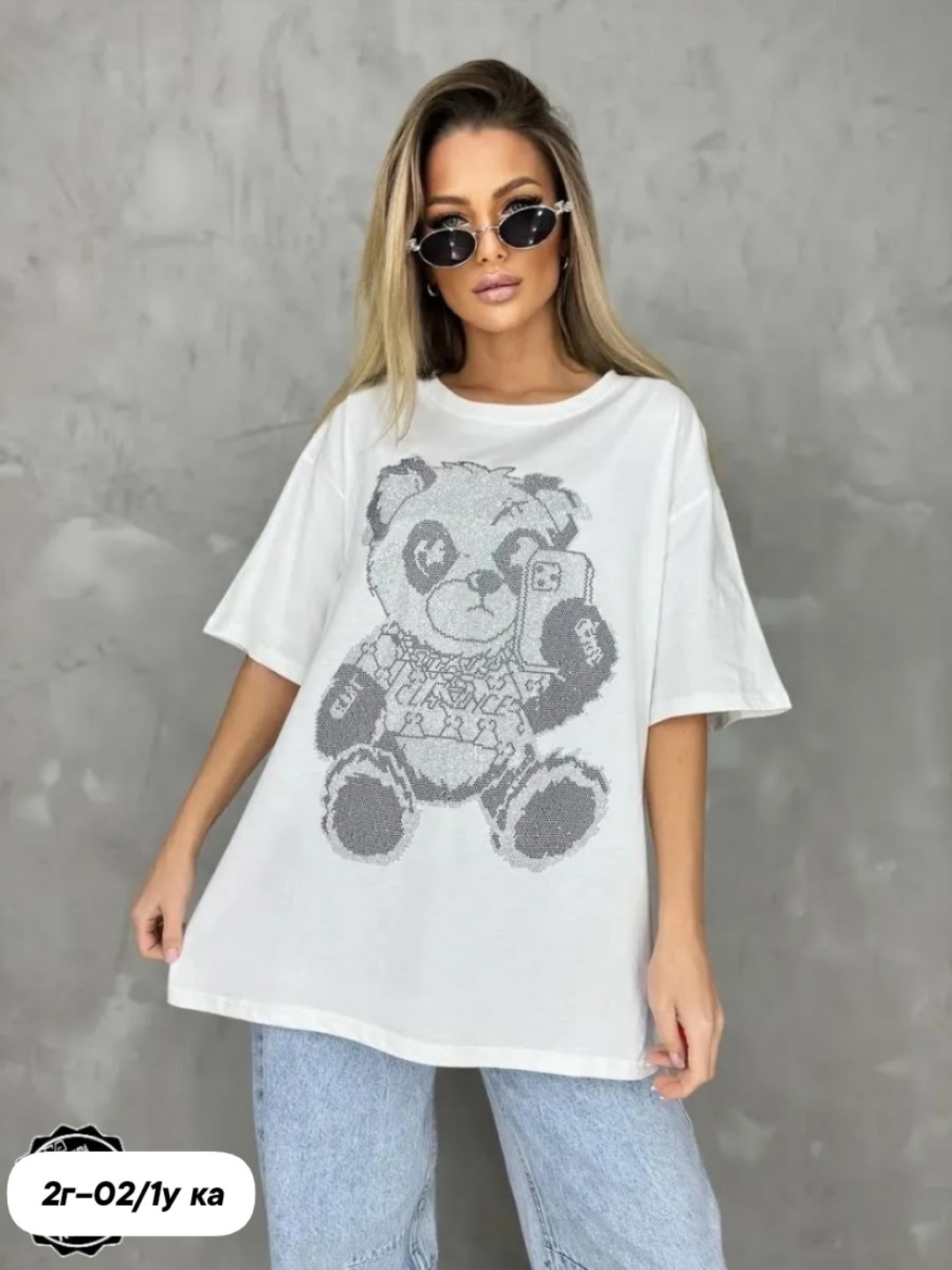 футболка оверсайз со стразам,футболка со стразами женская,женская футболка,футболки оверсайз женские,футболки женская оверсайз с принтом