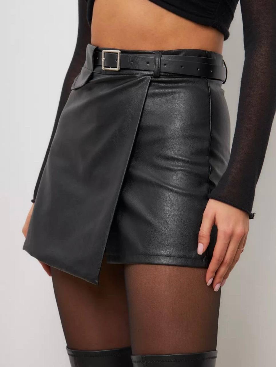 кожаная юбка шорты классическая betheoriginal,кожаная юбка шорты классическая betheoriginal цвет черный,кожаная юбка шорты классическая осенняя betheoriginal,кожаные женские юбки,юбка эко кожа