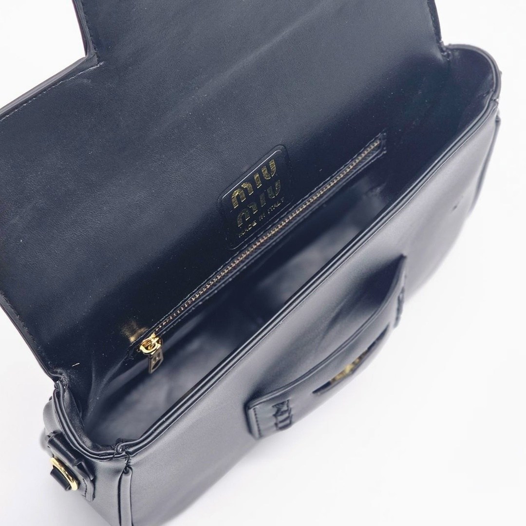 сумки,сумка,сумки miu miu,стильные сумочки,сумки женская