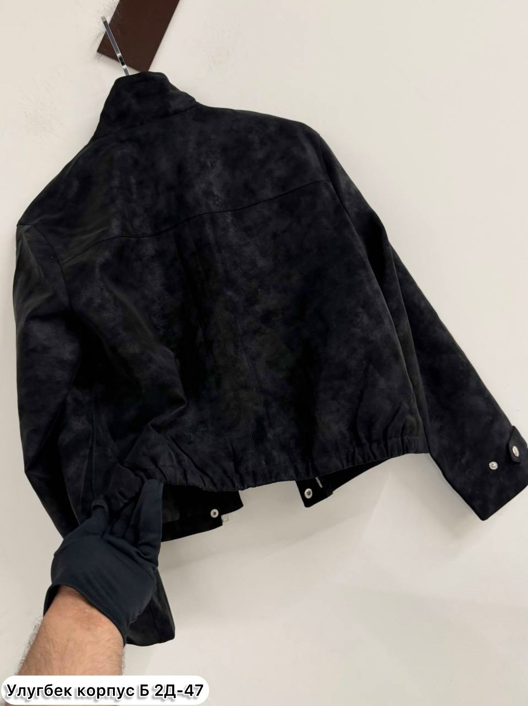 куртка полностью из замши loro piana,куртка замшевая,куртка замшевая мужская,легкая куртка,кожаная куртка