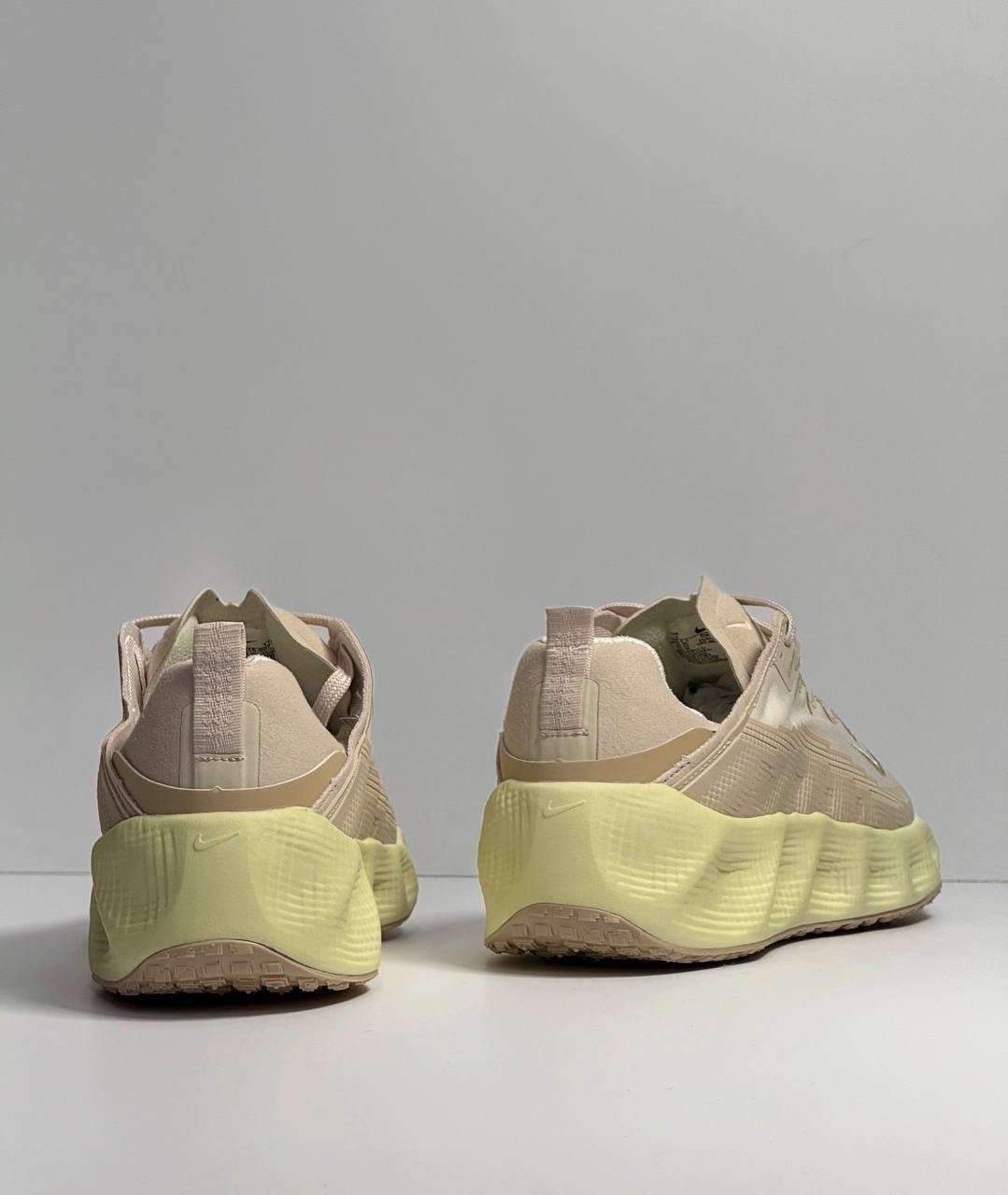 кроссовки nike,adidas yeezy boost 380 calcite glow,adidas yeezy boost 700,adidas yeezy boost 700 v 3,adidas yeezy boost 700 v3