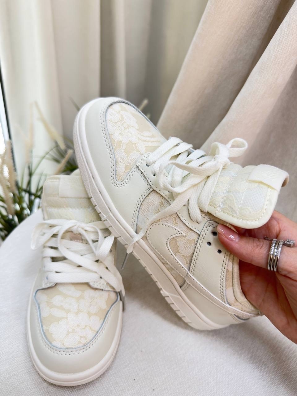 женские кроссовки,кроссовки,идеи для кроссовки,оригинальные кроссовки,спортивная