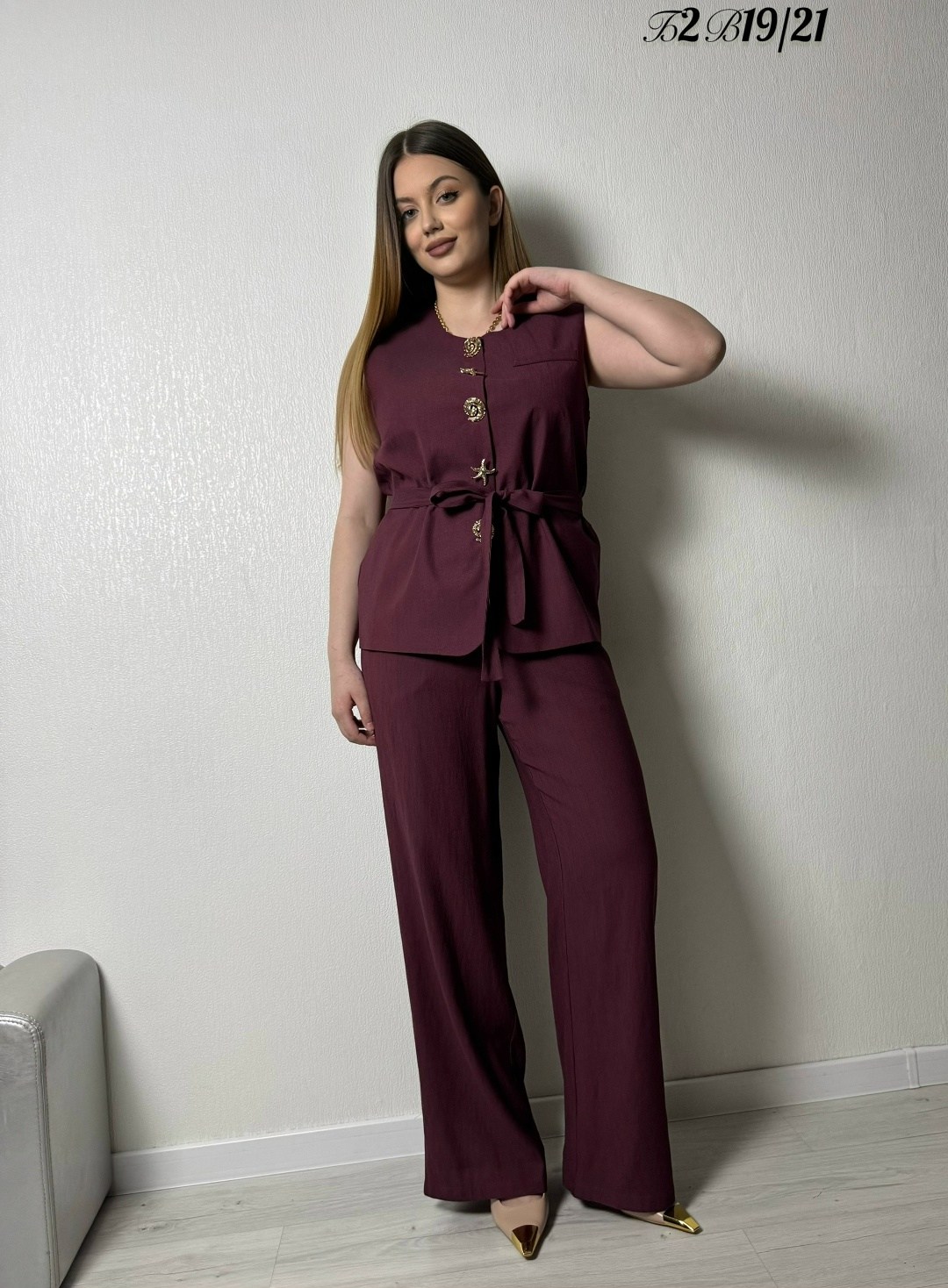 брюки леди агата п-2217/9 бордовый,женский брючный костюм,брюки бордовые леди агата,костюм брючный с жилетом gunuelle,брюки бордовые