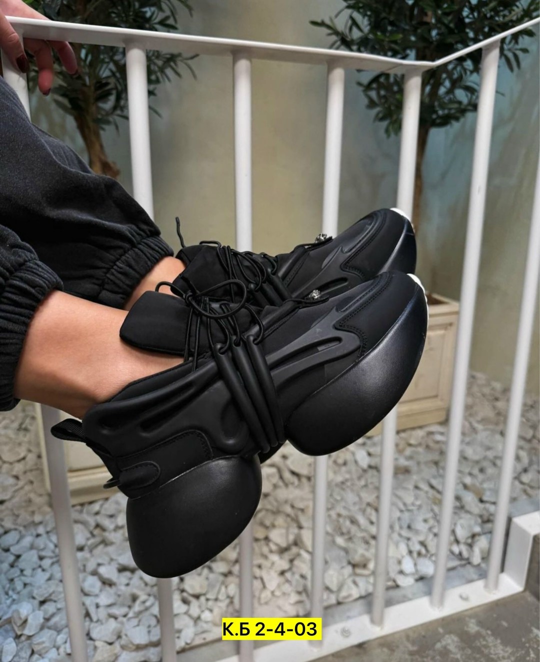 кроссовки женскиe,кроссовки,кроссовки женские черные,кроссовки ,кроссовки balmain