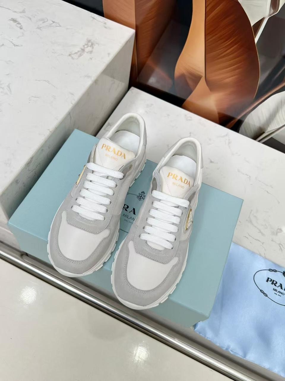 комбинированные кроссовки prada,кроссовки prada женские,,прада милано кроссовки,женские кроссовки