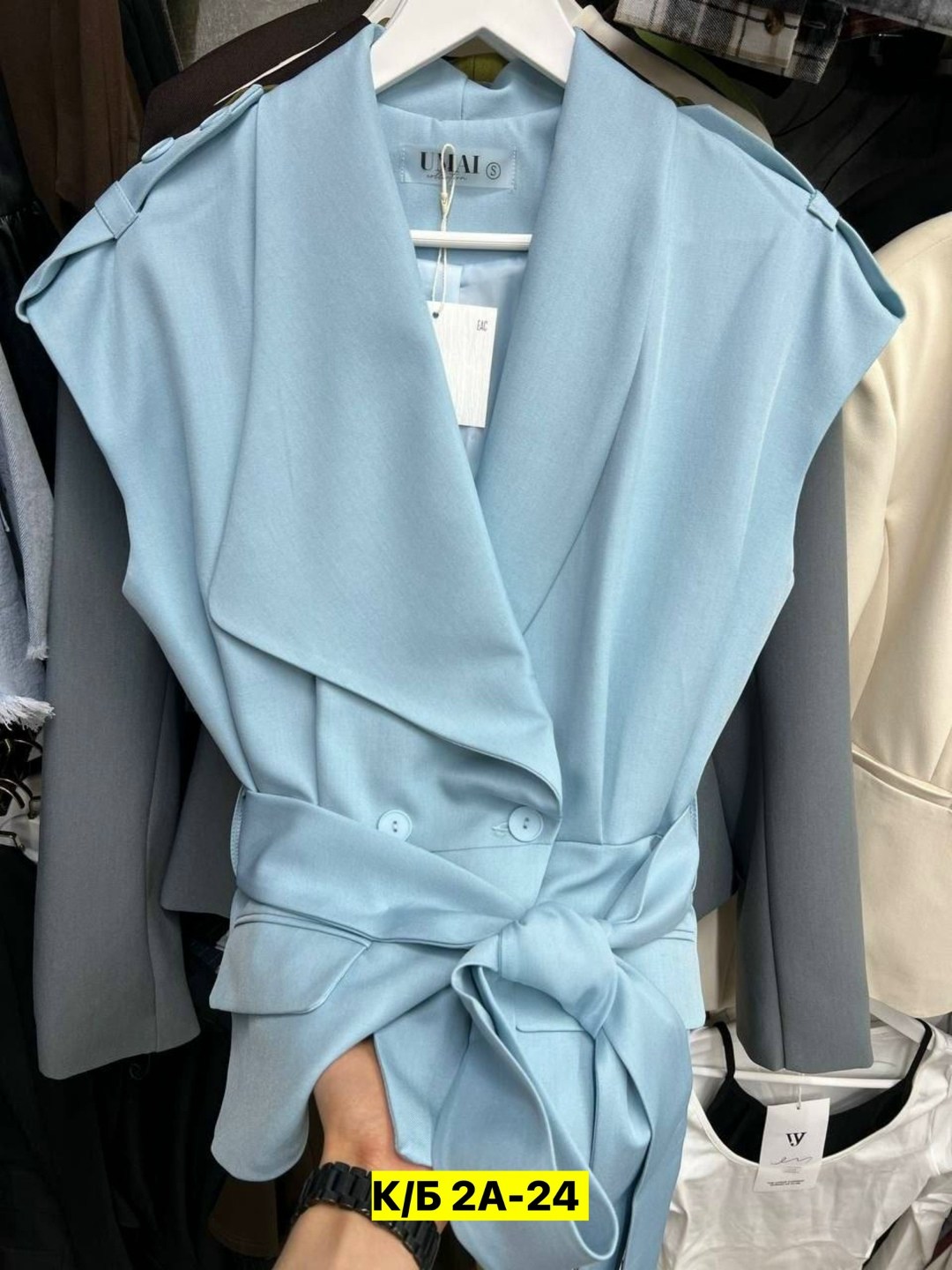 жилет женский,жилет,жилет с поясом,зеленый жилет,жилет удлиненный