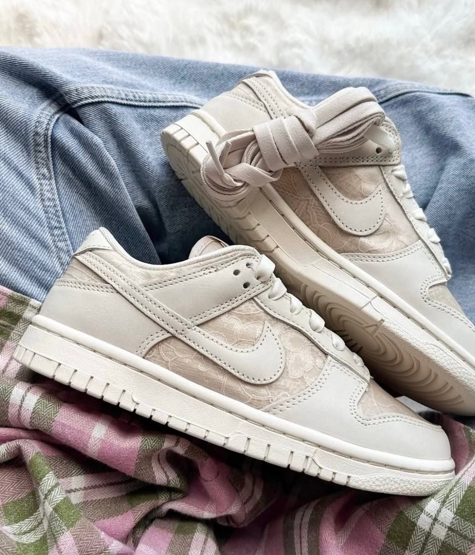 женские кроссовки,кроссовки,идеи для кроссовки,оригинальные кроссовки,спортивная