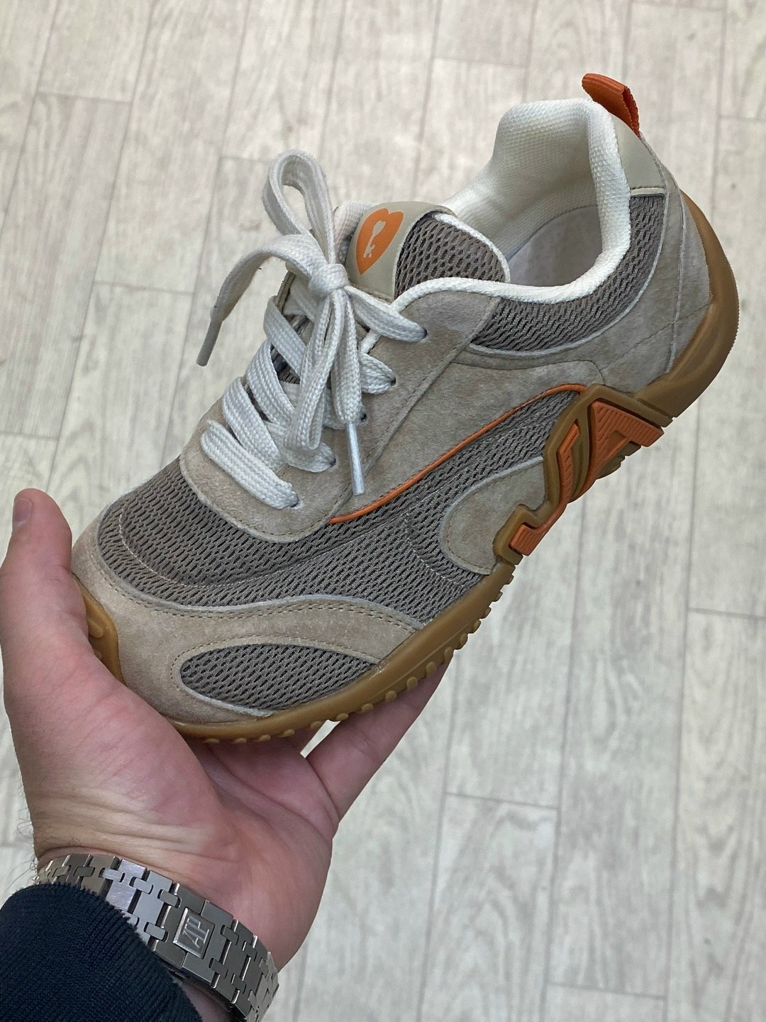 кроссовки,кроссовки женскиe,повседневные кроссовки,кроссовка,спортивная