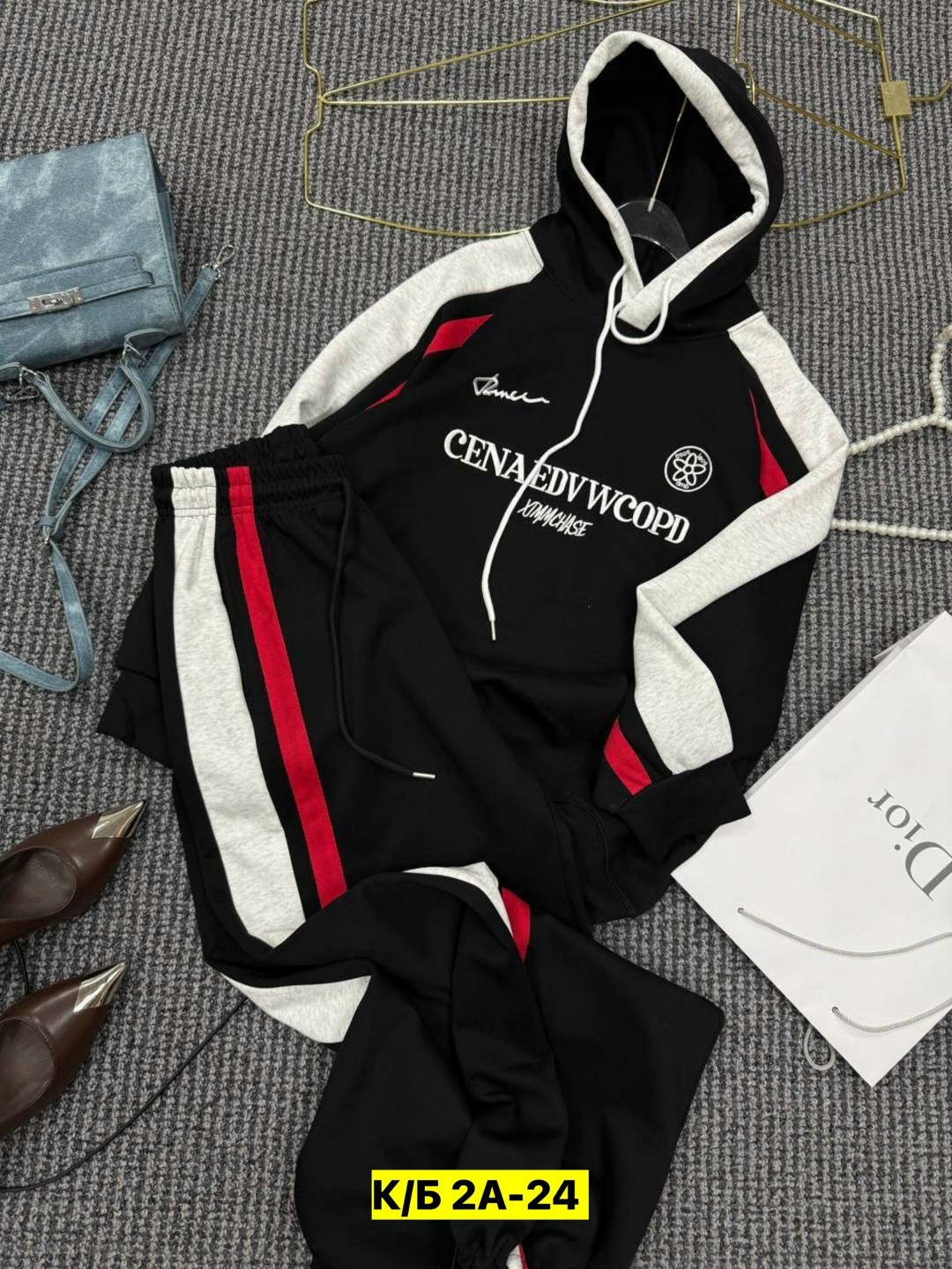 спортивные костюм,стильные спортивные костюмы,костюм спортивный женский,женские костюмы,спортивные костюмы женские томми хилфигер