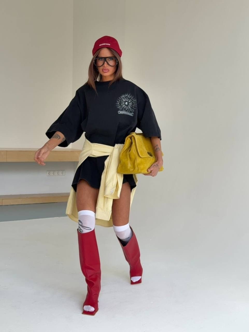 футболка оверсайз,мода стиль,костюм стиль,мода модная