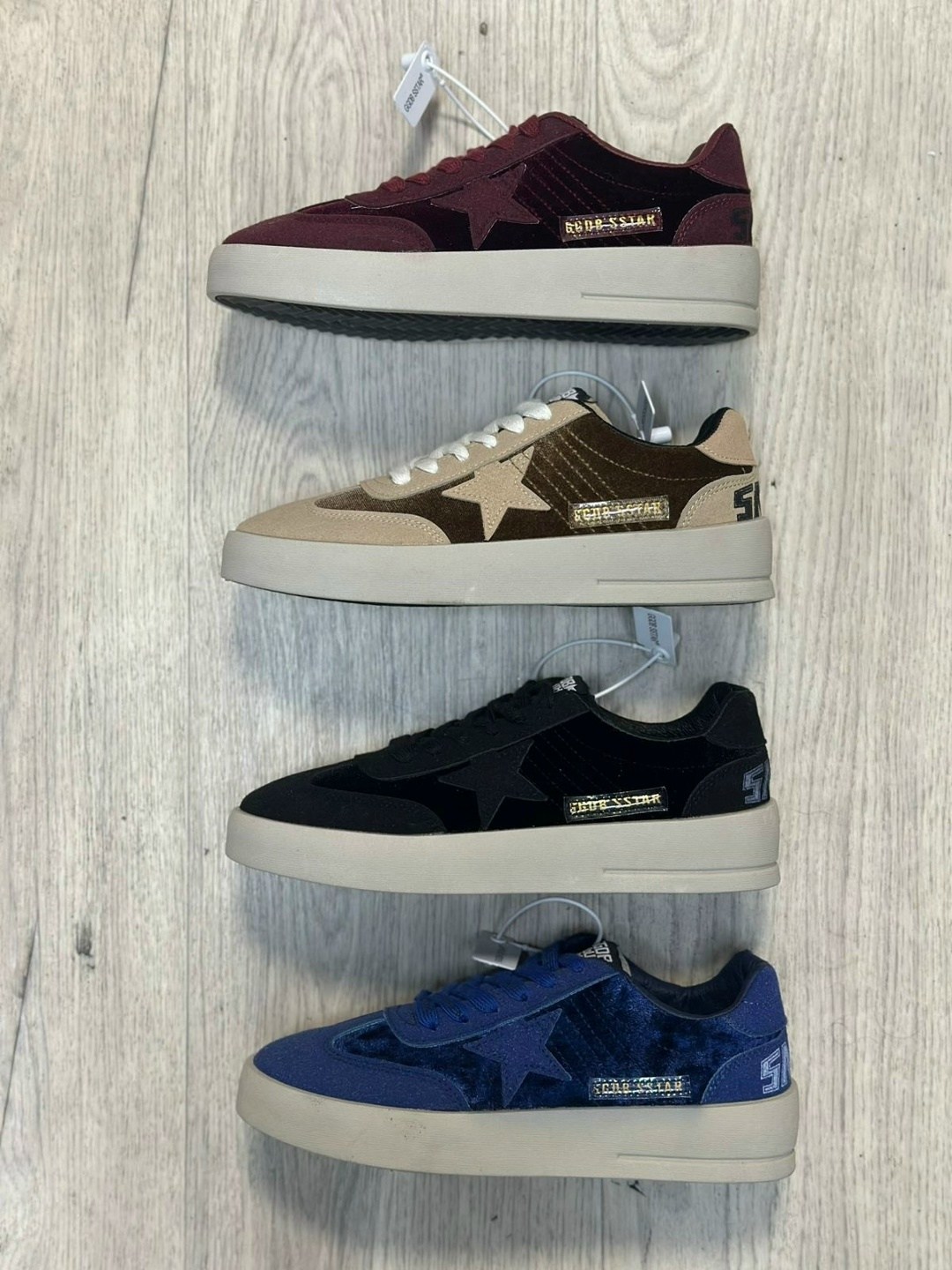 кроссовки super star penstar golden goose черный,,кроссовки golden goose,мужские замшевые низкие кроссовки с вышитыми звездами superstar golden goose коричневый,коричневые кроссовки ball star gol