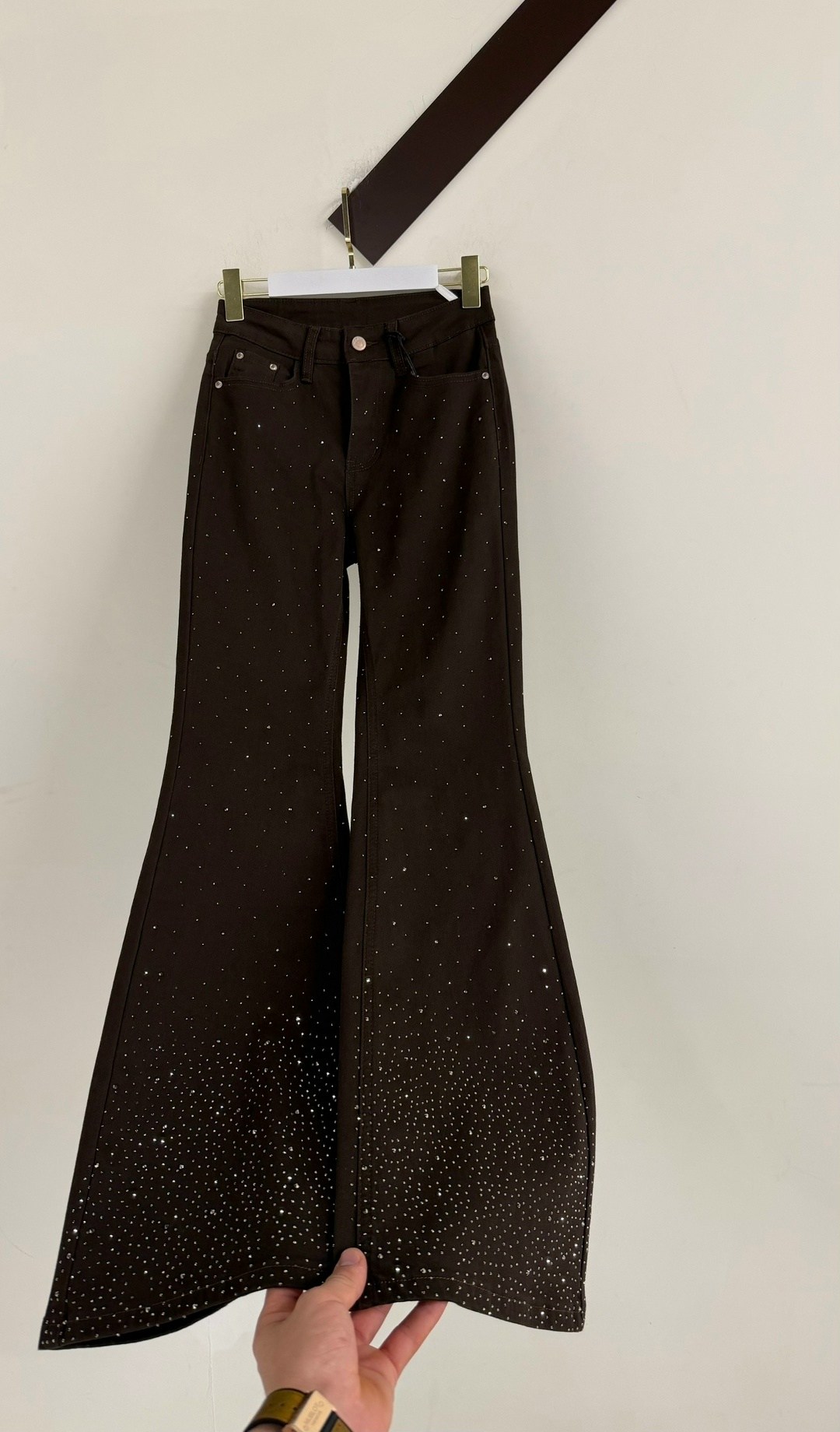 джинсы для девочек клеш,джинсы клеш женские,джинсы в стразах,женские джинсы со стразами,джинсы клеш