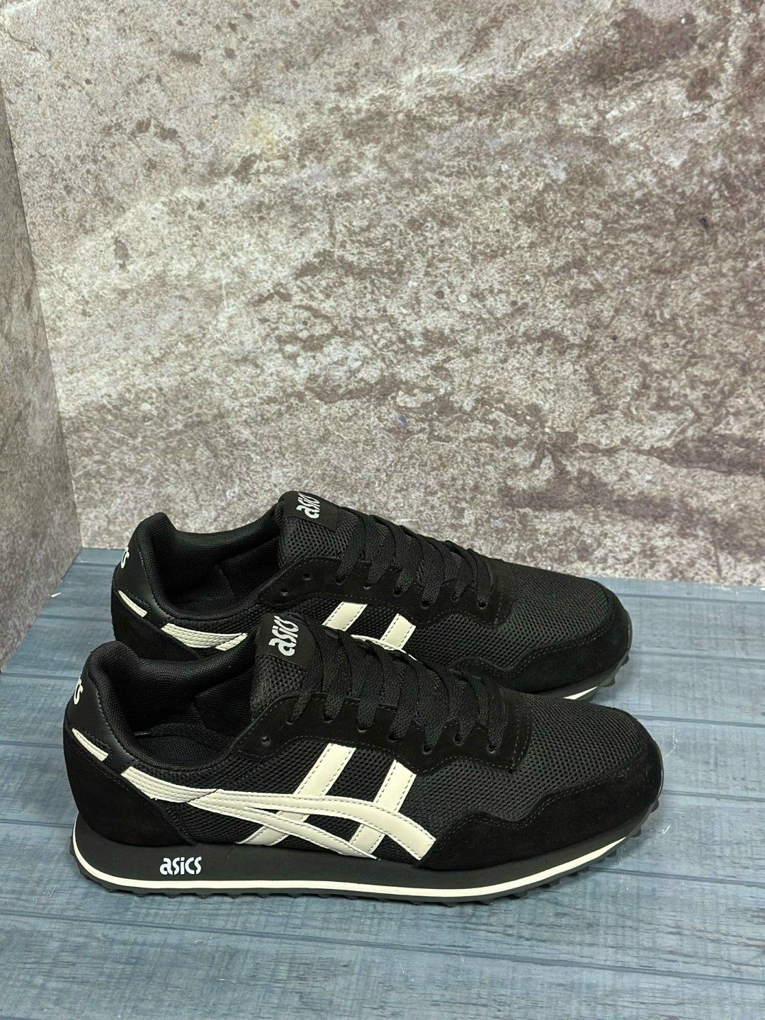 кроссовки asics мужские,кроссовки asics,кроссовки асикс мужские черные,асикс тайгер кроссовки мужские,кроссовки мужские asics tiger runner черные/белые 4 us