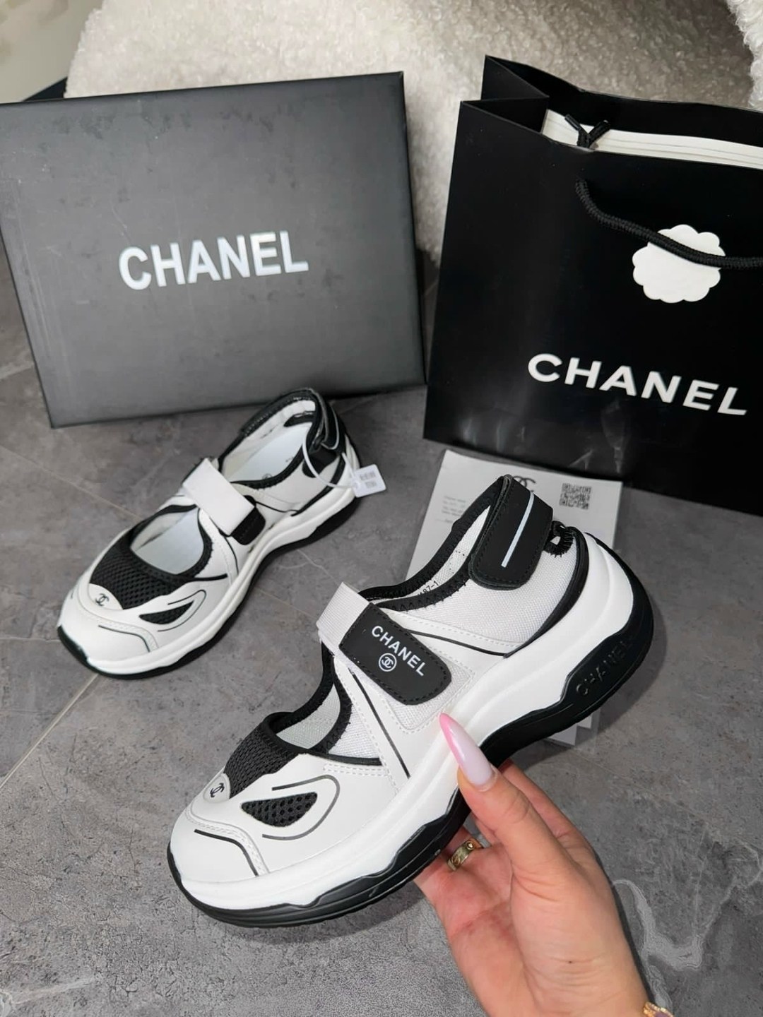 сандалии chanel,босоножки chanel,chanel кроссовки,спортивные босоножки,сандалии