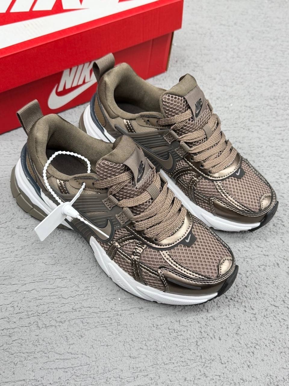 кроссовки nike,кроссовки женские nike,женские повседневные кроссовки nike v2k run коричневый,кроссовки nike v 2 k run,женские кроссовки