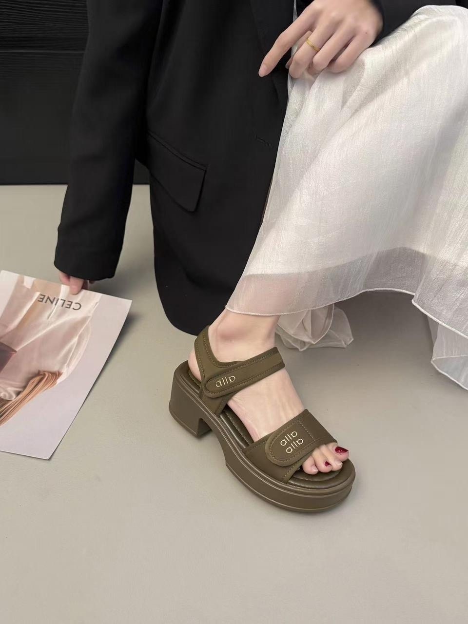 женские сандалии,босоножки женские,,модные сандалии,сандалии