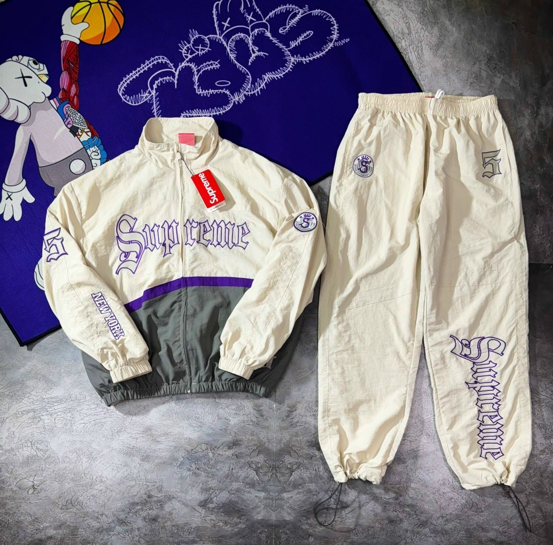 куртка суприм,универсальная куртка,куртка,бомбер куртка,спортивная куртка