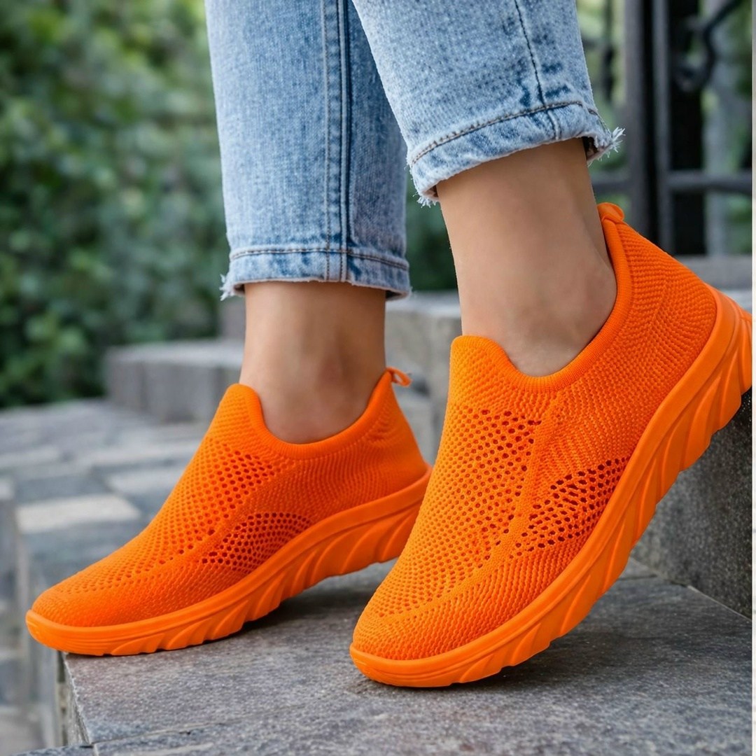 ,кроссовки женскиe,оранжевые кроссовки, спортивная,модная спортивная