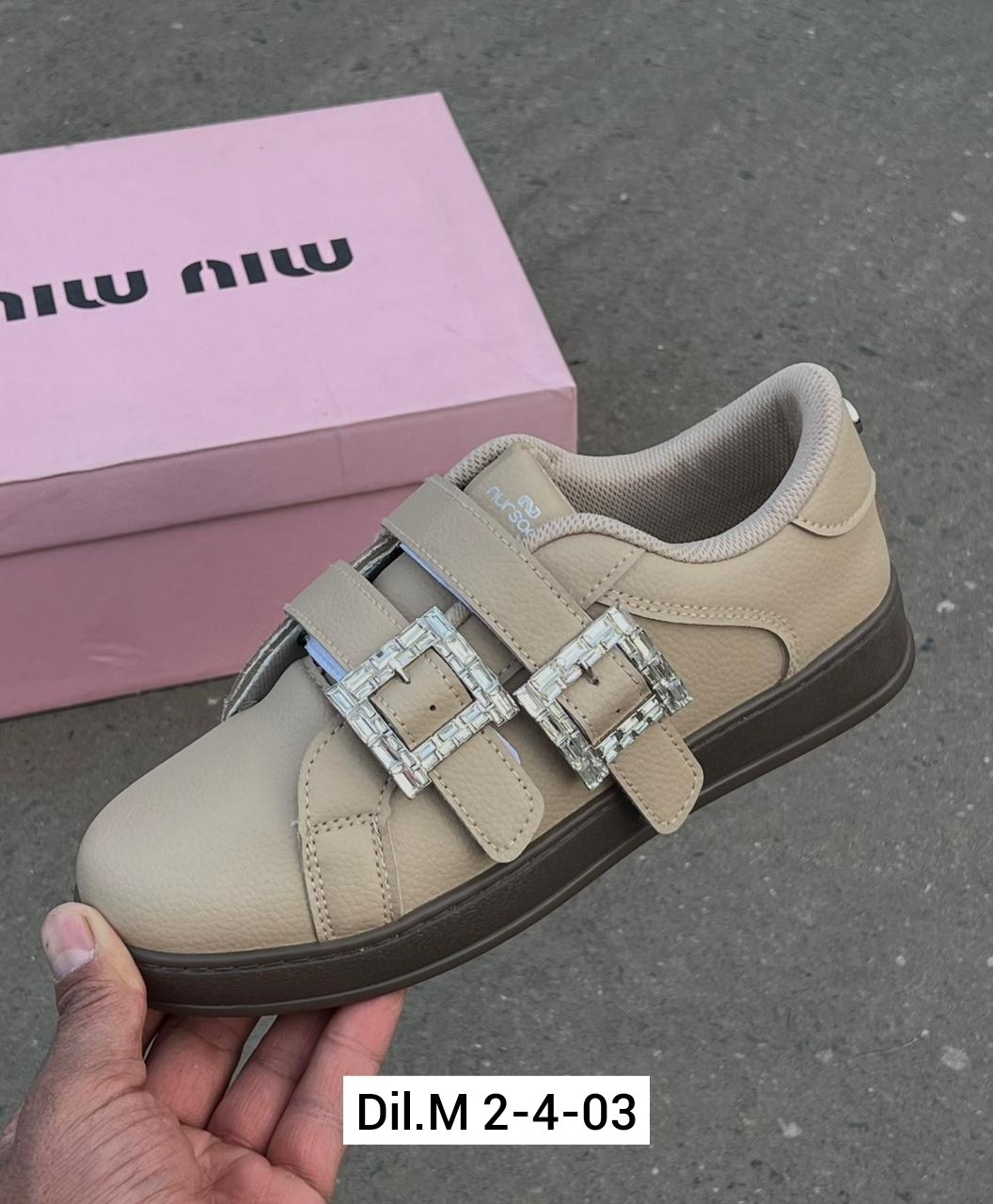 , женская,обуви,женские кроссовки,повседневная