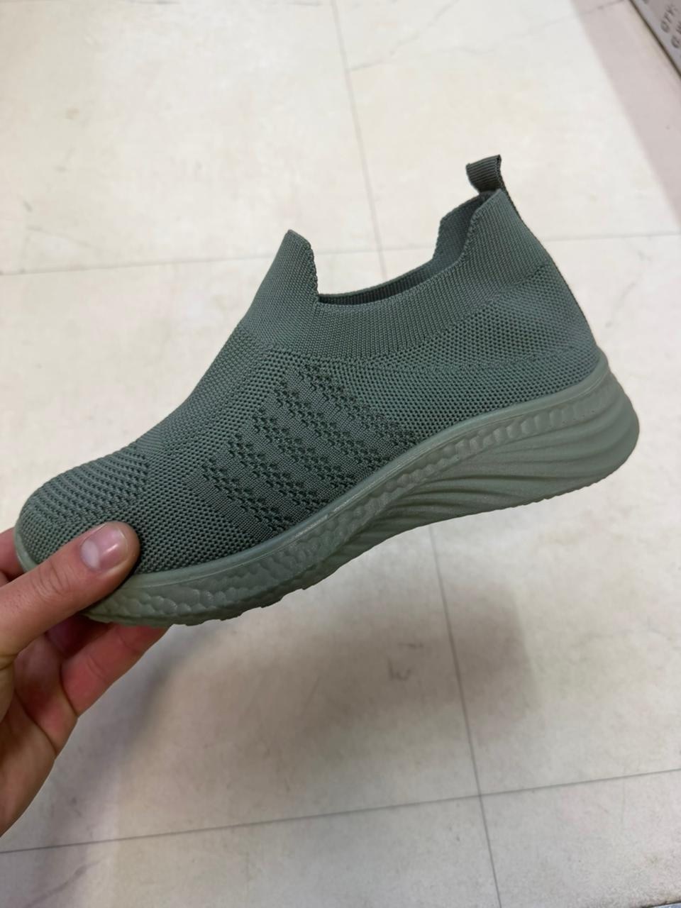 ,кроссовки женскиe,кроссовки удобные,слипоны кроссовки,кроссовки повседневные