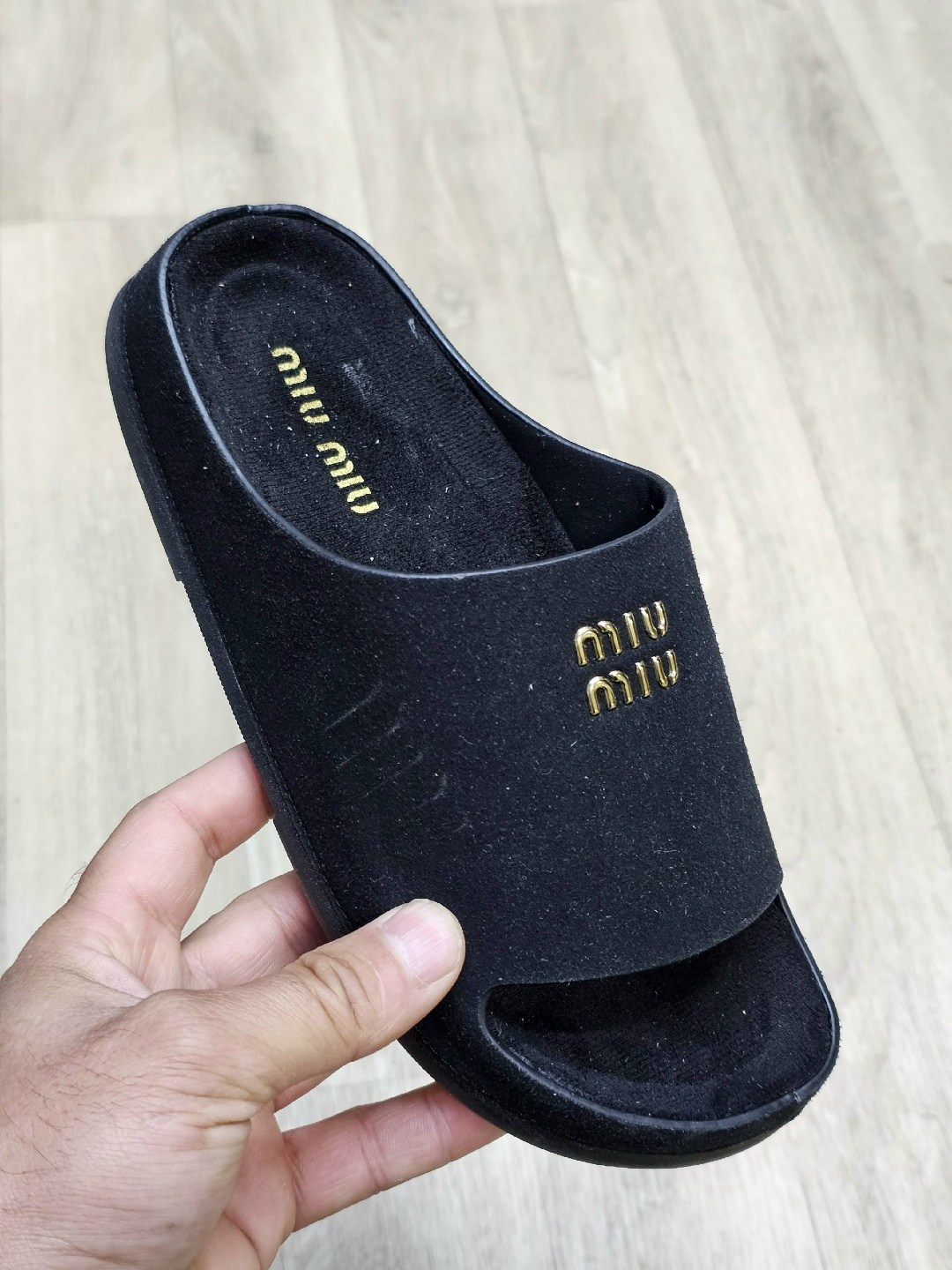 ,шлепанцы женские,женские тапки,тапочки модные,женские шлепки