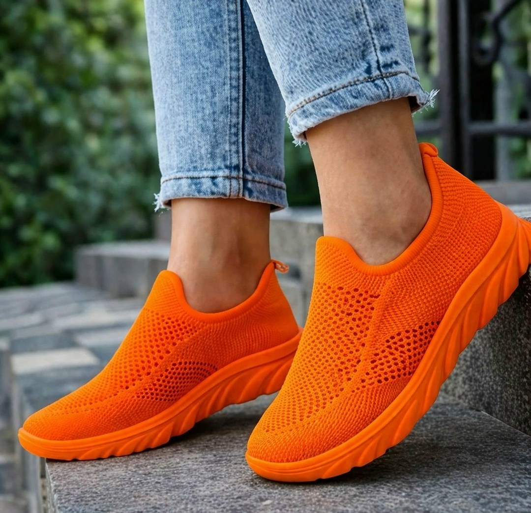 ,кроссовки женскиe, спортивная,оранжевые кроссовки, женская