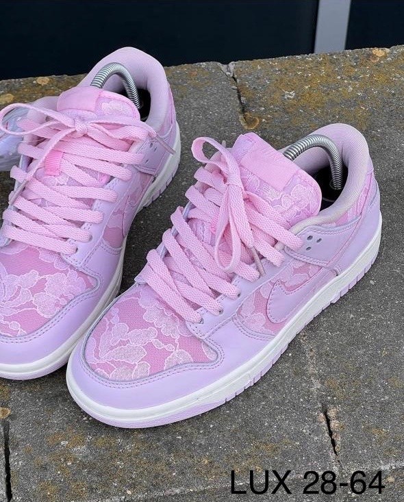 женские кроссовки nike dunk low,женские повседневные кроссовки nike dunk low,кроссовки nike sb dunk low,nike розовые кроссовки,кроссовки nike sb dunk low pink pigeon