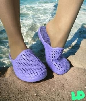 шлепанцы женские,сланцы женские,тапки банные резиновые,сабо женские,сабо женские резиновые