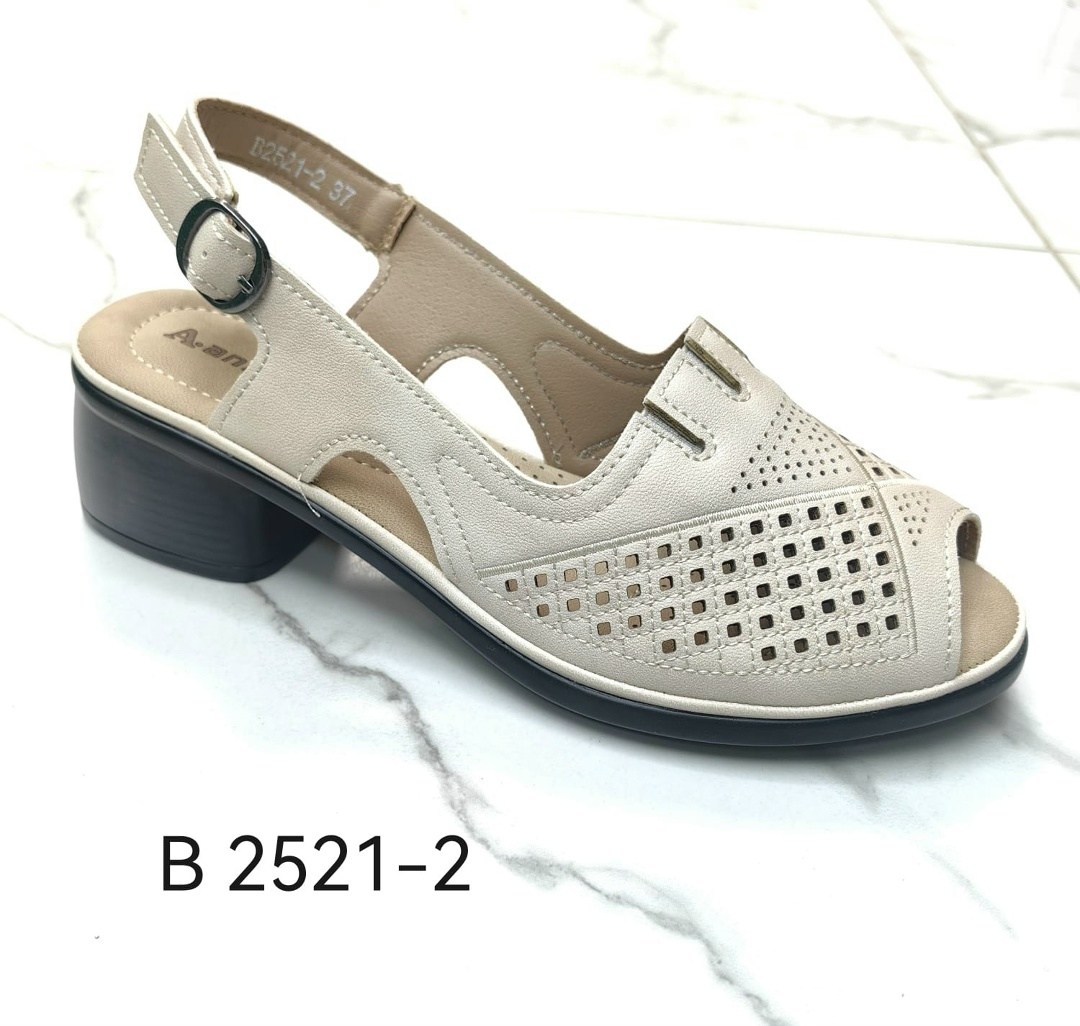 женские сандалии,босоножки женские,сандалии босоножки,босоножки с перфорацией,босоножки бежевые