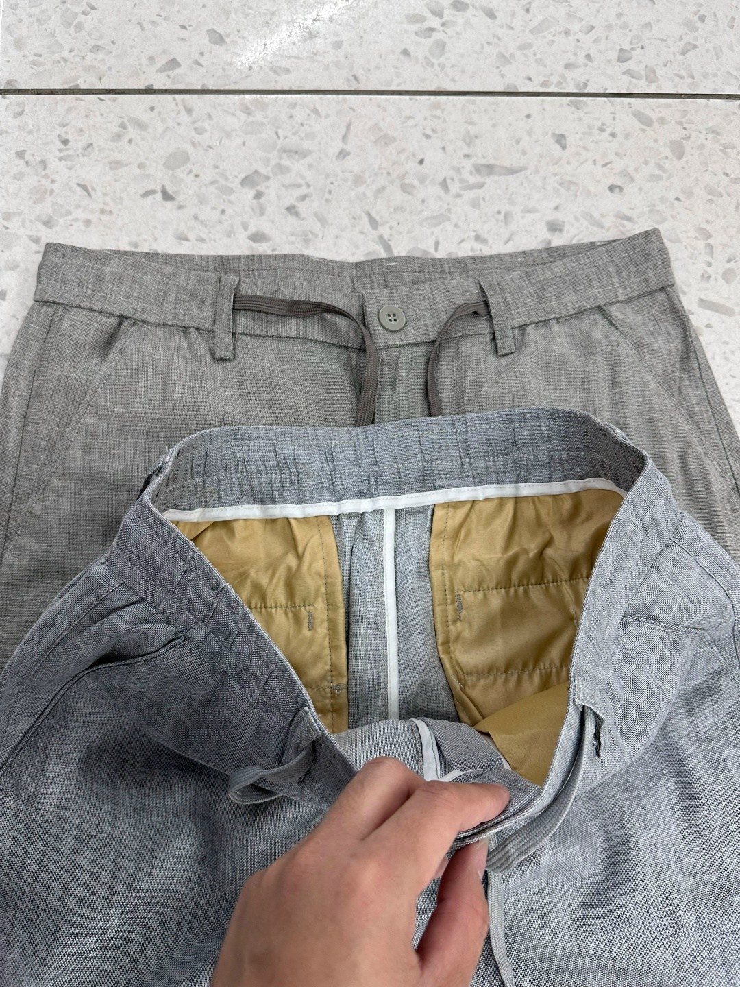 зауженные брюки,брюки светлые,мужские брюки,повседневные брюки,серые брюки