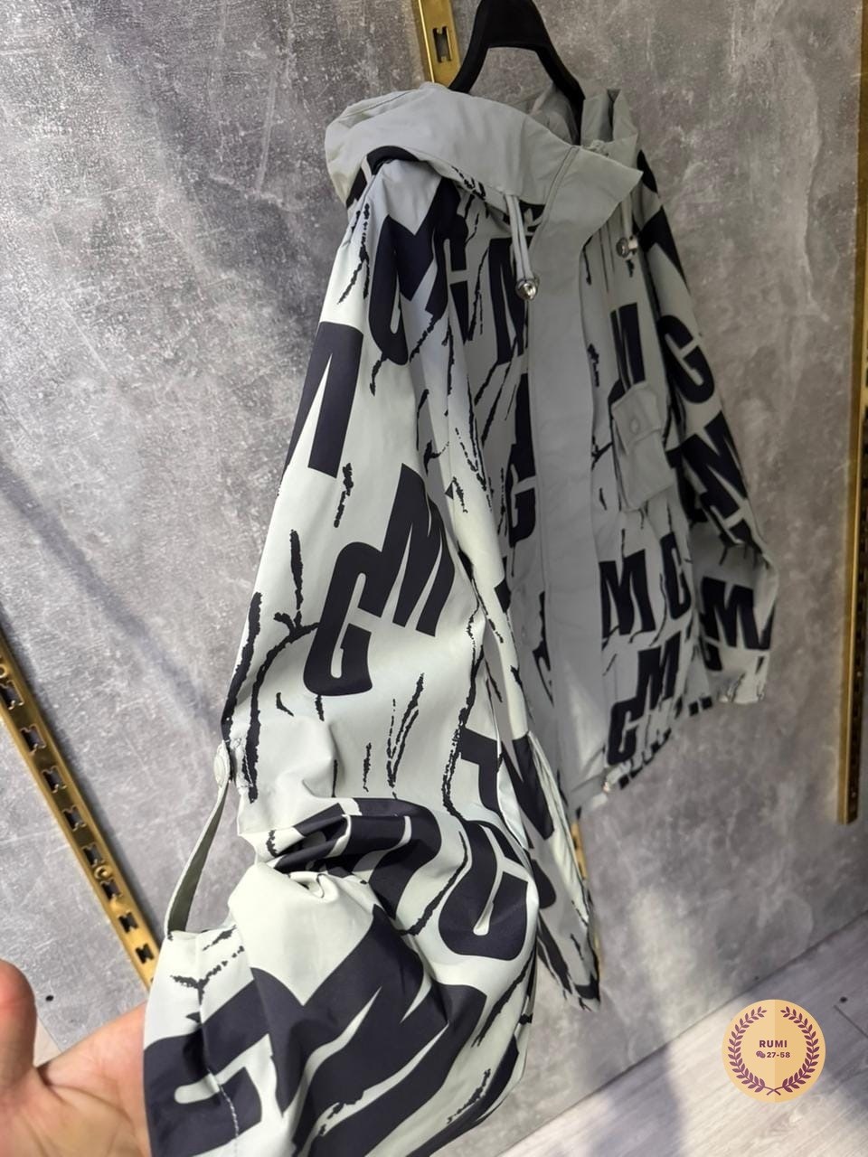 куртка женская,ветровка женская,легкая куртка,куртка,куртка женская демисезонная