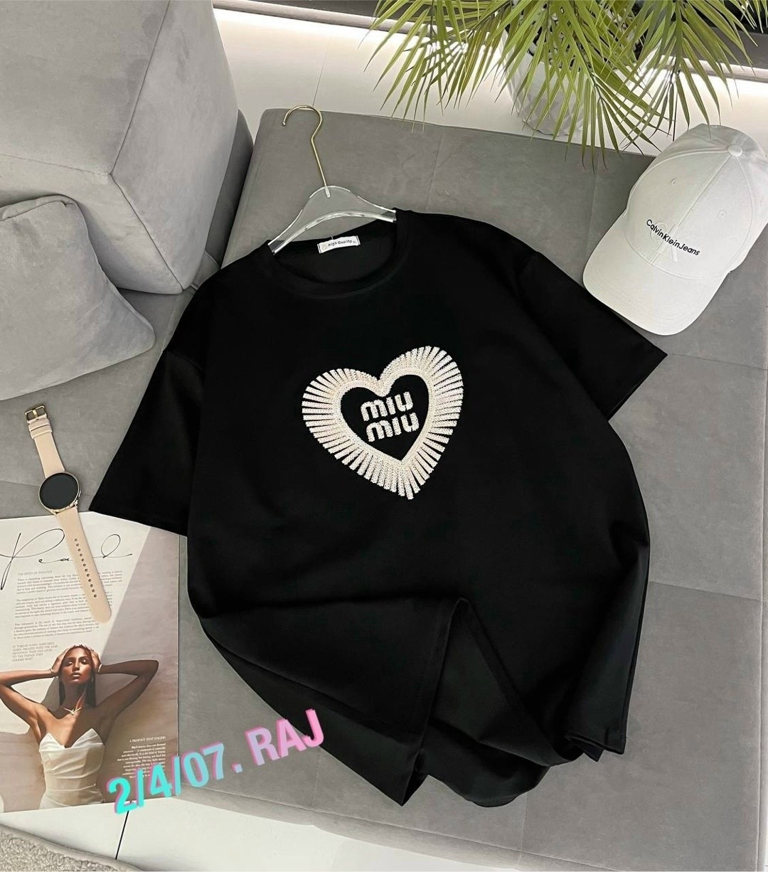 футболка женская,футболки женские оверсайз,футболка оверсайз с сердцами,футболки модные,футболки оверсайз с принтами