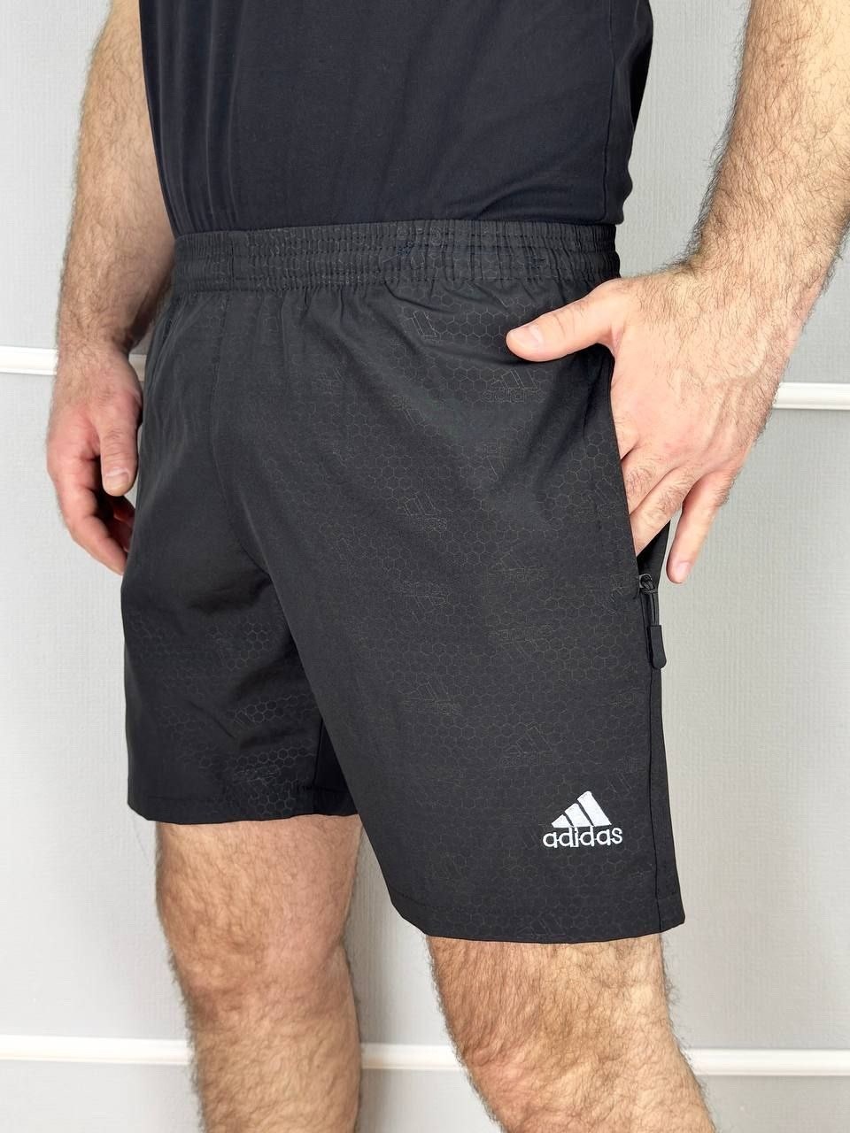 спортивные шорты мужские adidas,мужские спортивные шорты адидас essentials,шорты мужские adidas,шорты adidas,шорты спортивные adidas