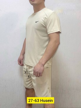 Костюм
