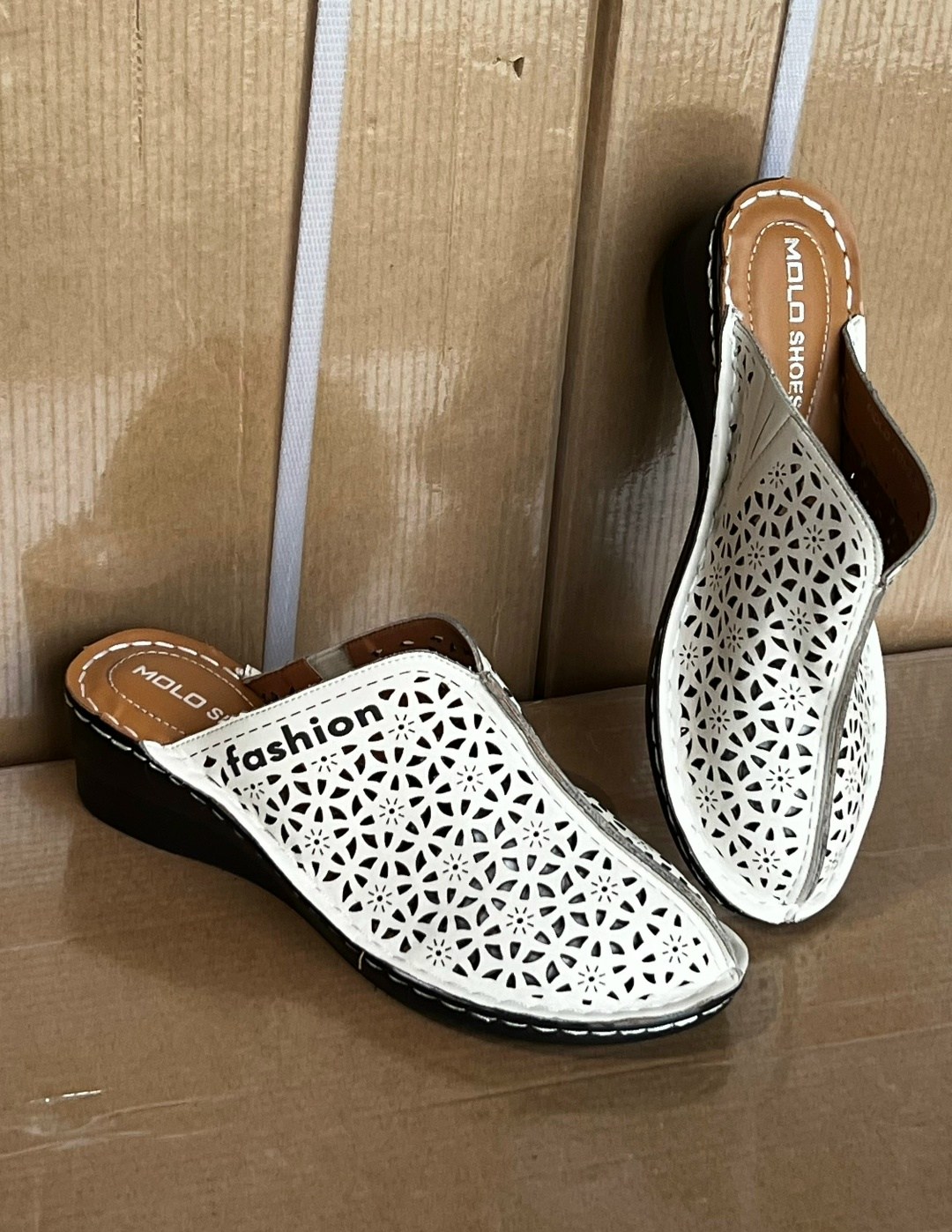 ,лоферы женские с перфорацией,женские туфли на плоской подошве,женская ,женские летние туфли